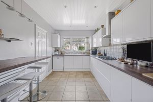 Kitchen- click for photo gallery